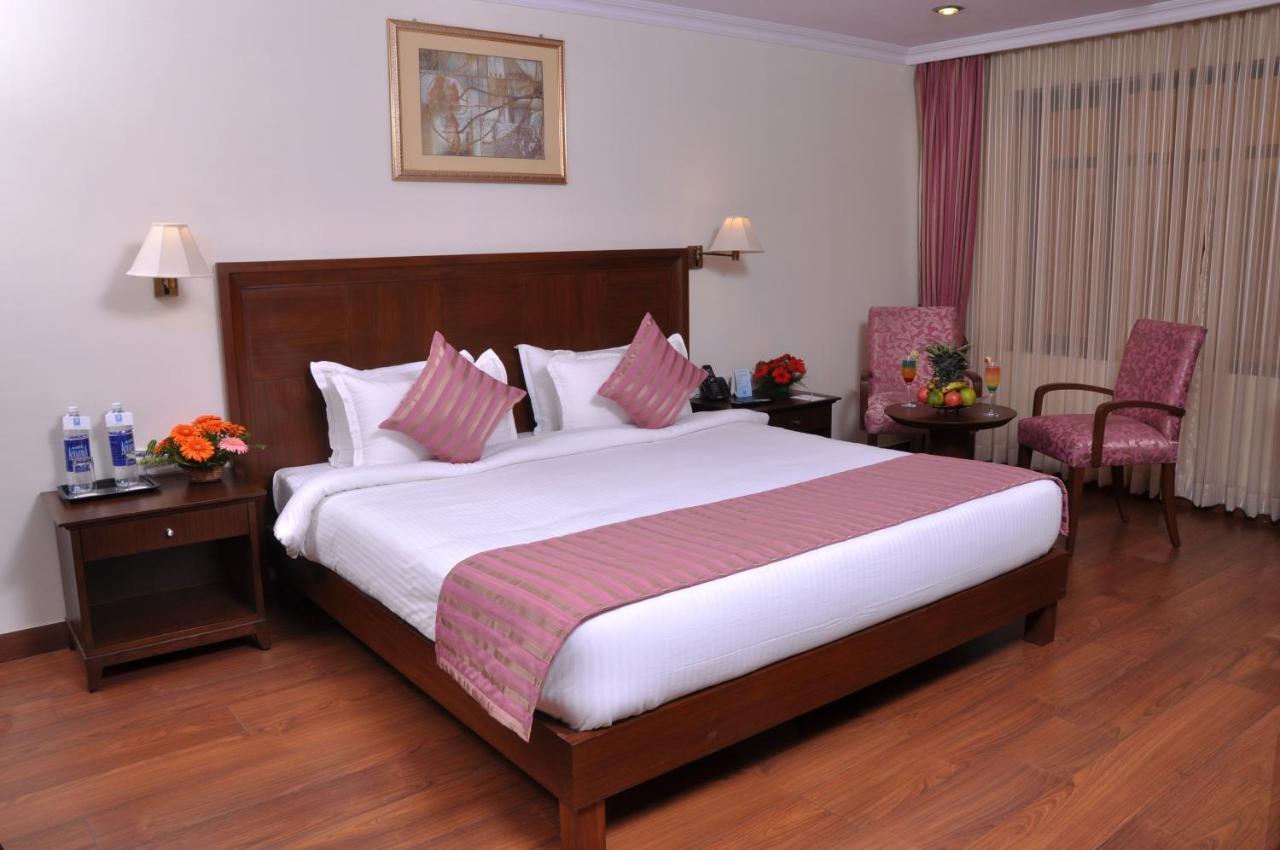 Le Lac Sarovar Portico- Ranchi Esterno foto