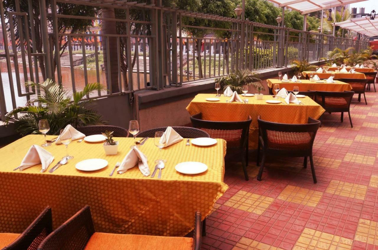 Le Lac Sarovar Portico- Ranchi Esterno foto