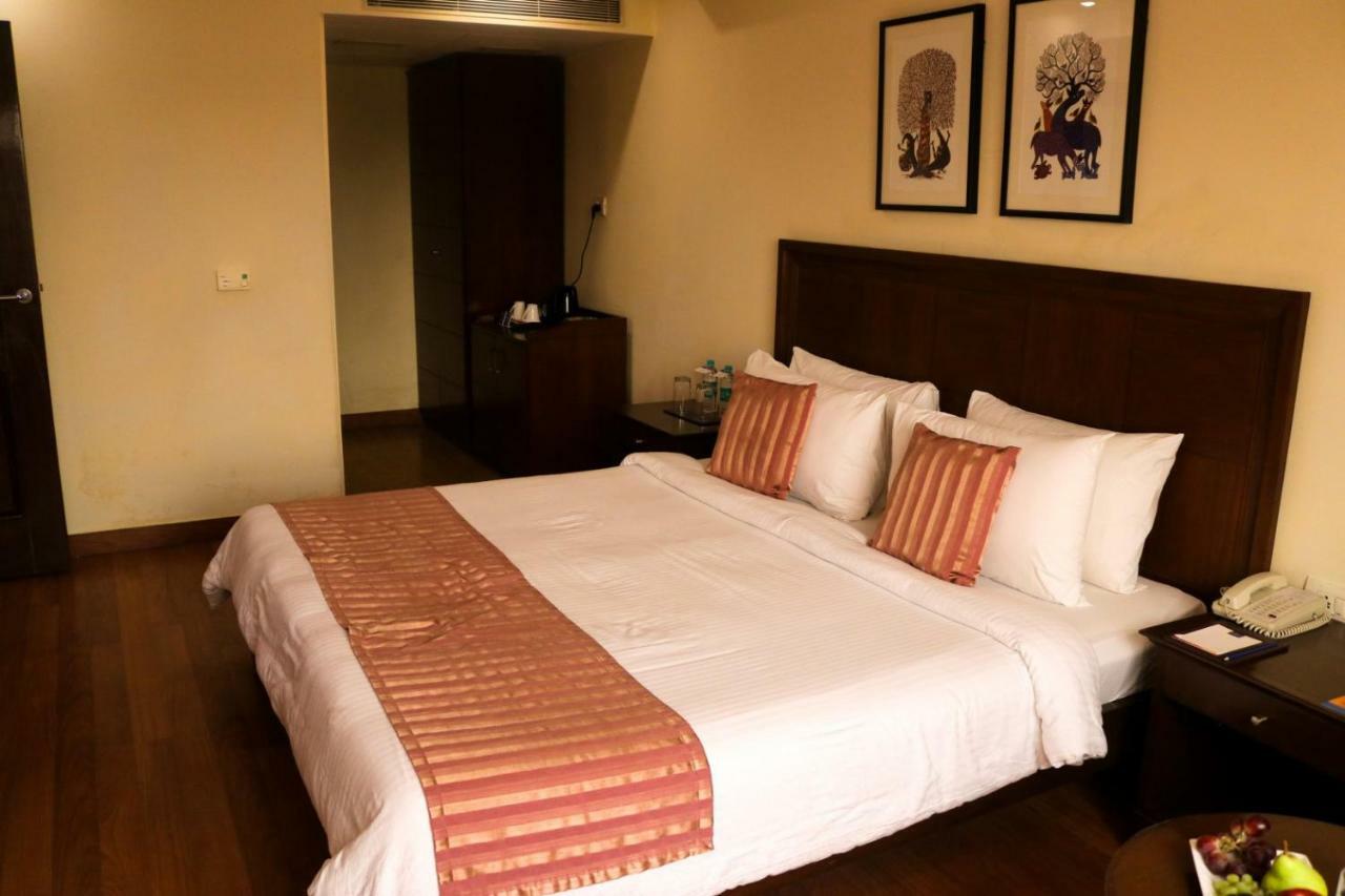 Le Lac Sarovar Portico- Ranchi Esterno foto